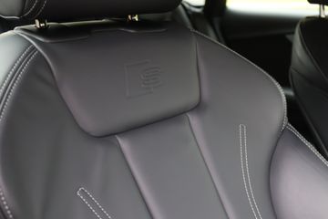 Voertuigafbeelding 33