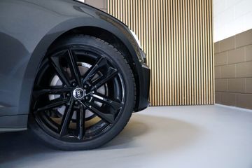 Voertuigafbeelding 4