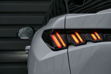 Voertuigafbeelding 5