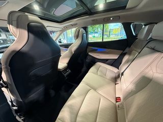 Voertuigafbeelding 10