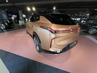 Voertuigafbeelding 5