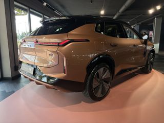 Voertuigafbeelding 6