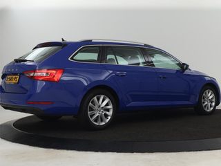 Voertuigafbeelding 30