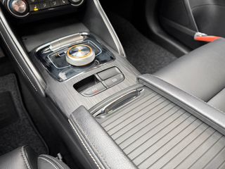 Voertuigafbeelding 20