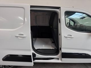 Voertuigafbeelding 7