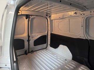 Voertuigafbeelding 8