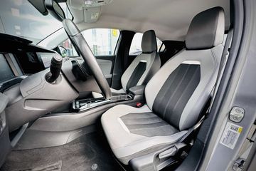 Voertuigafbeelding 13