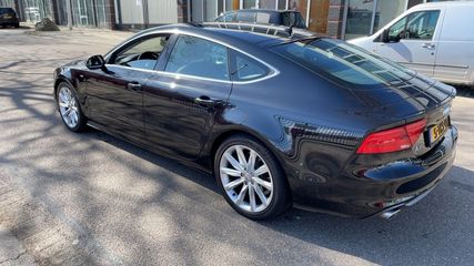 Voertuigafbeelding 8