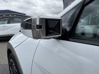 Voertuigafbeelding 8