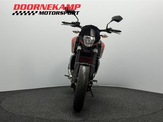 Voertuigafbeelding 4