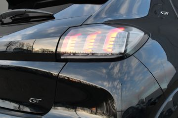 Voertuigafbeelding 12