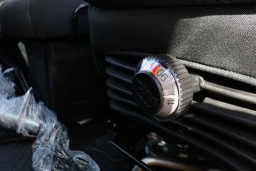 Voertuigafbeelding 24