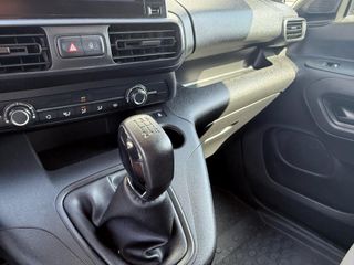 Voertuigafbeelding 30