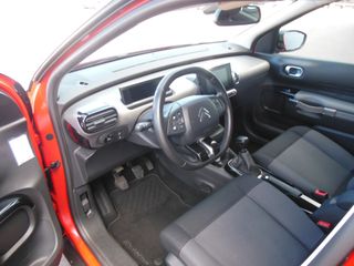 Voertuigafbeelding 10