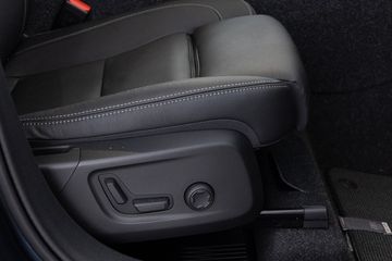 Voertuigafbeelding 6