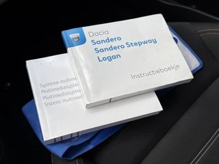 Voertuigafbeelding 6