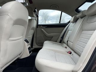 Voertuigafbeelding 26