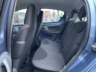 Voertuigafbeelding 12