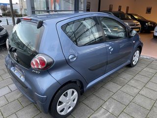 Voertuigafbeelding 6