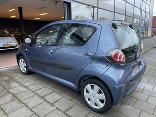 Voertuigafbeelding 8