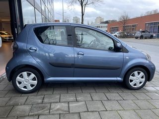 Voertuigafbeelding 9