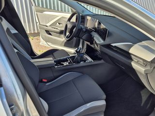 Voertuigafbeelding 12