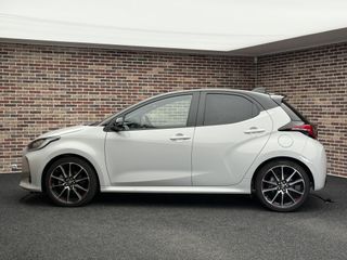 Voertuigafbeelding 4