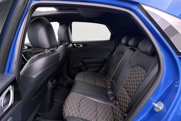 Voertuigafbeelding 12