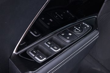 Voertuigafbeelding 11