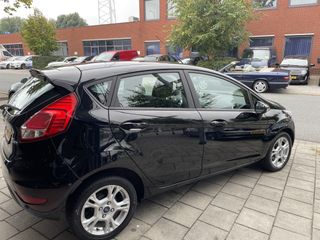 Voertuigafbeelding 2