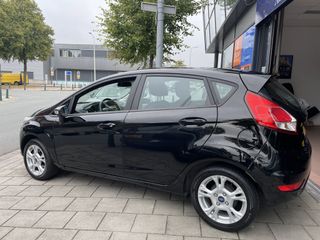 Voertuigafbeelding 4