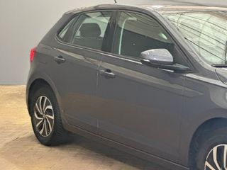 Voertuigafbeelding 3