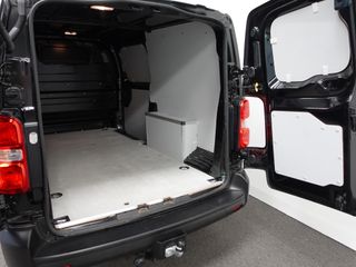 Voertuigafbeelding 8