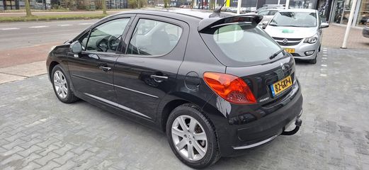 Voertuigafbeelding 8