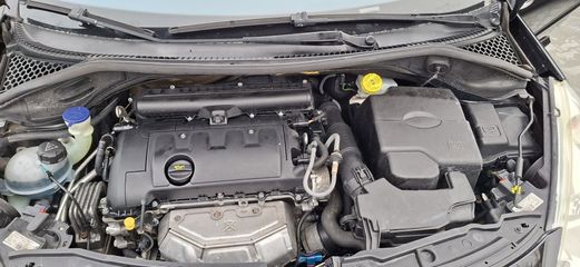 Voertuigafbeelding 9