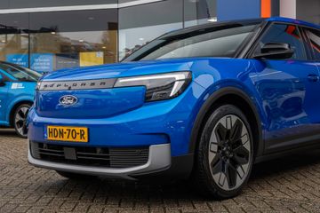 Voertuigafbeelding 4