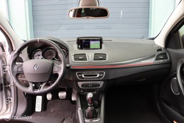 Voertuigafbeelding 13