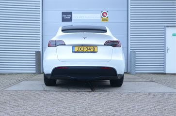 Voertuigafbeelding 8