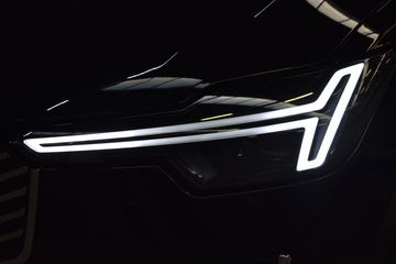 Voertuigafbeelding 10