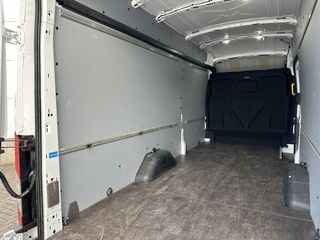 Voertuigafbeelding 9