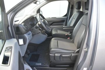 Voertuigafbeelding 6