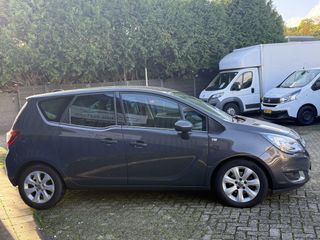 Voertuigafbeelding 6