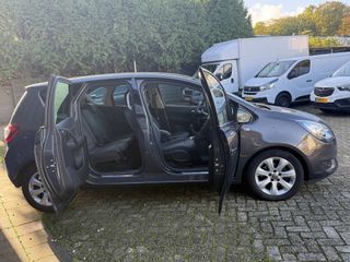 Voertuigafbeelding 8