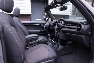 Voertuigafbeelding 11