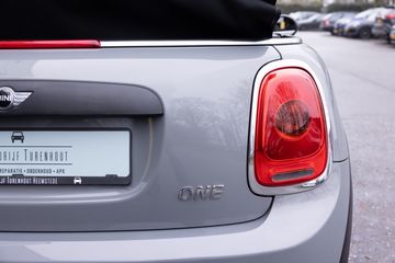 Voertuigafbeelding 7