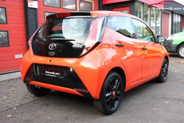 Voertuigafbeelding 5