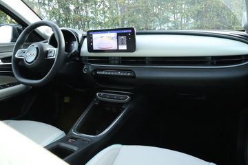 Voertuigafbeelding 3