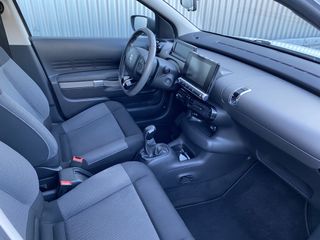 Voertuigafbeelding 16