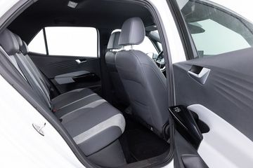 Voertuigafbeelding 7