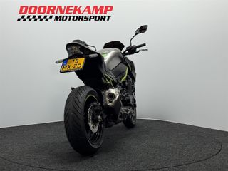 Voertuigafbeelding 13